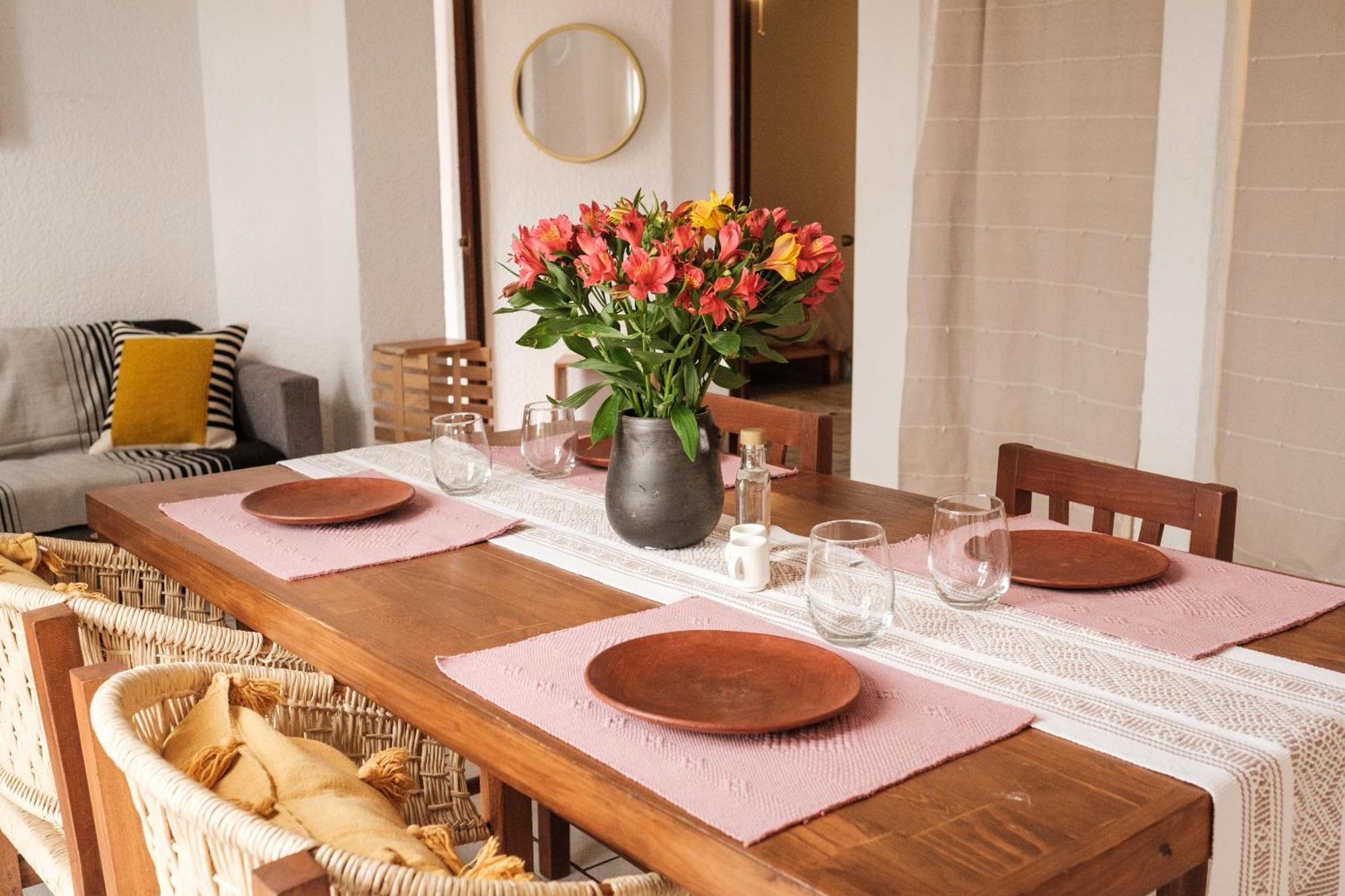 Sunny Home In Oaxaca City Center Екстер'єр фото