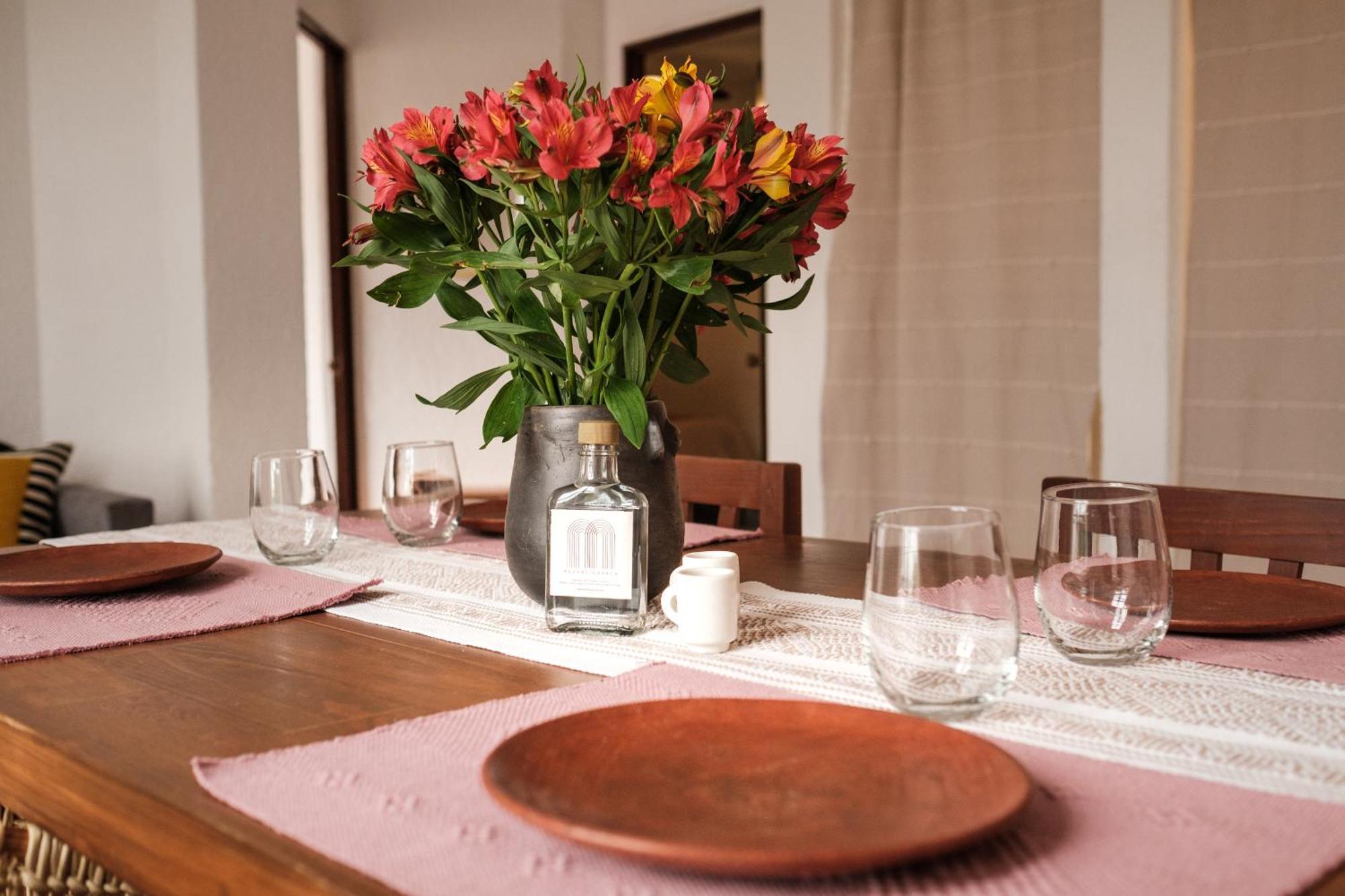 Sunny Home In Oaxaca City Center Екстер'єр фото